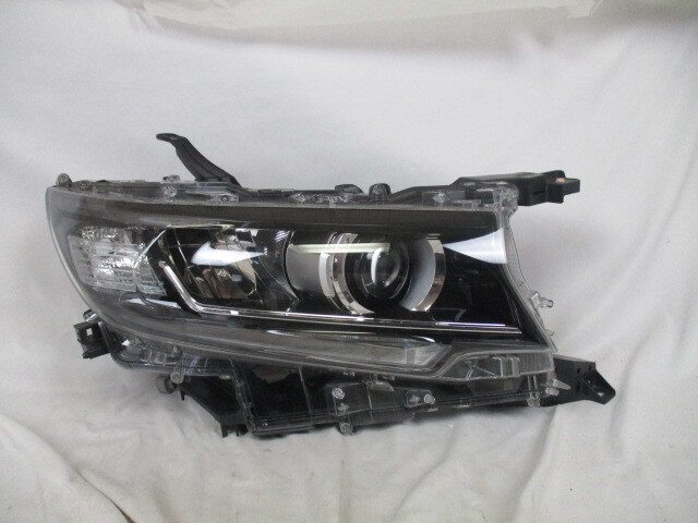 プラド 150 後期 純正 LED右ヘッドライト KOITO 60-262 トヨタ ランドクルーザープラド 150系 後期 純正右ヘッドライト LED