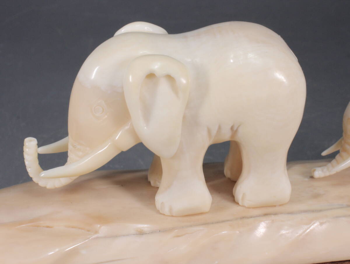 マンモス彫刻 置物 約395g 本物保証 ロシア産 マンモス 牙 希少