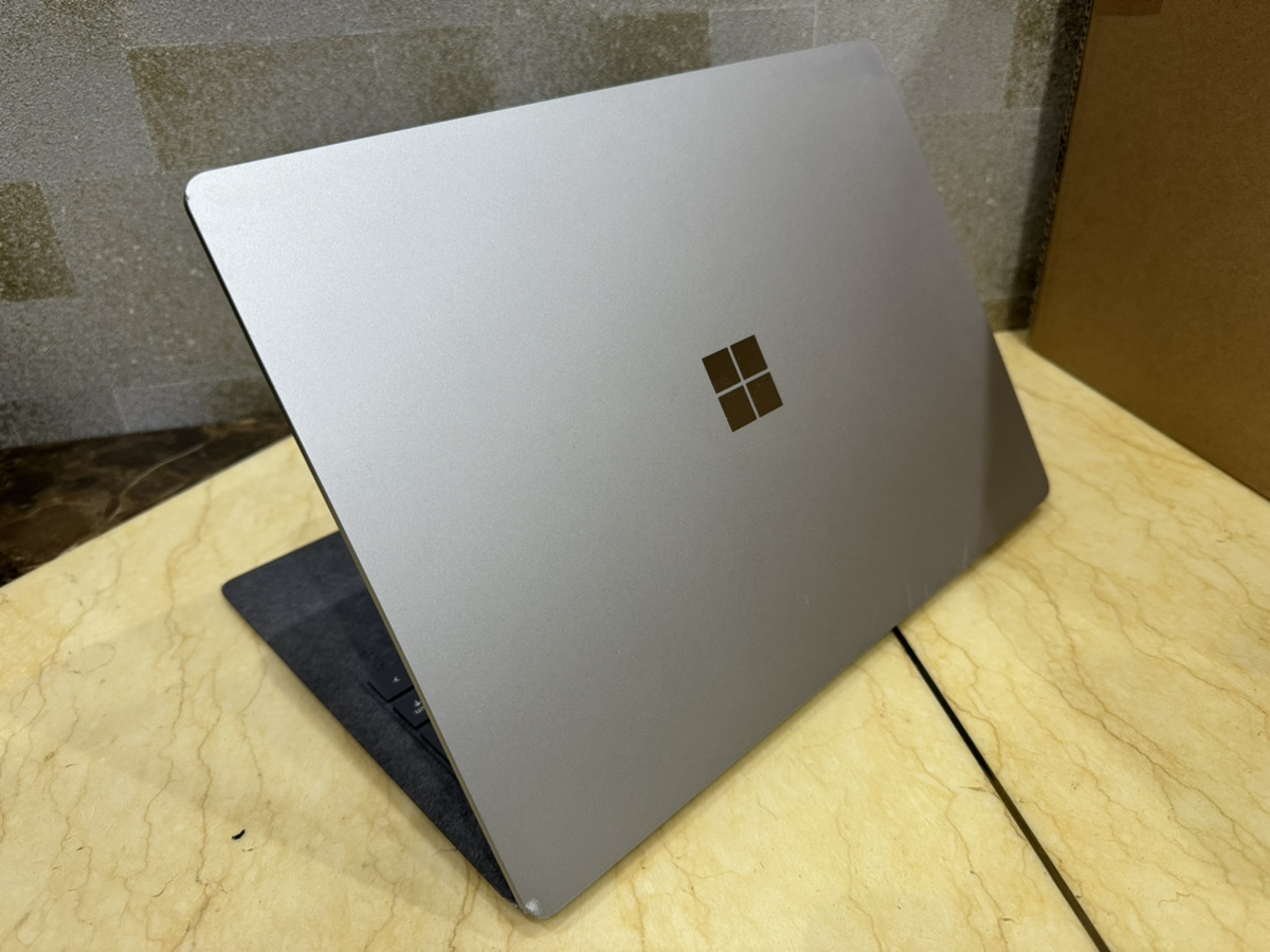 Windows 1867 Microsoft Surface Laptop3 1867 第10世代 Core i5 1035G7 メモリ8GB SSD256GB 13. ...