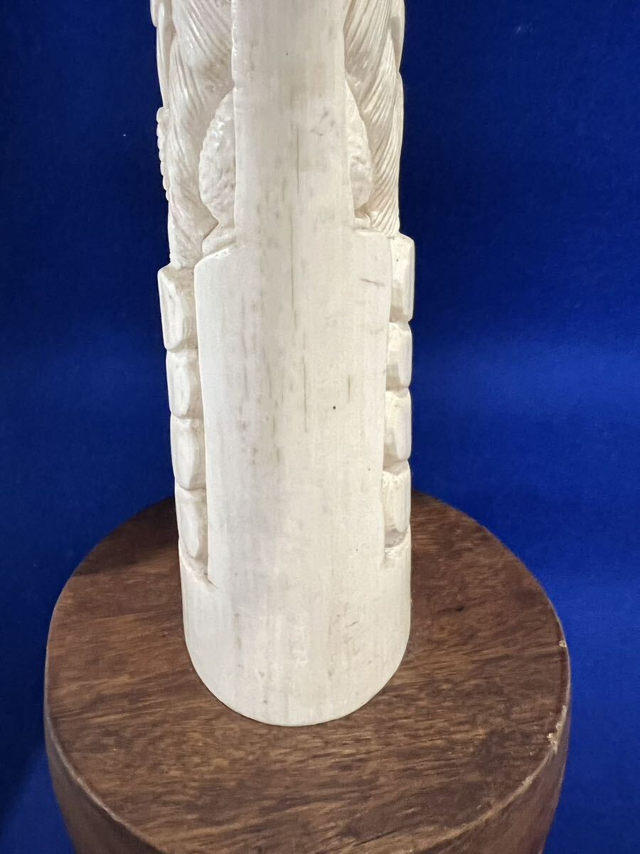 象牙風 一本牙 置物 白材芯料 天然素材 長さ 約65cm 重量4.0kg 彫刻