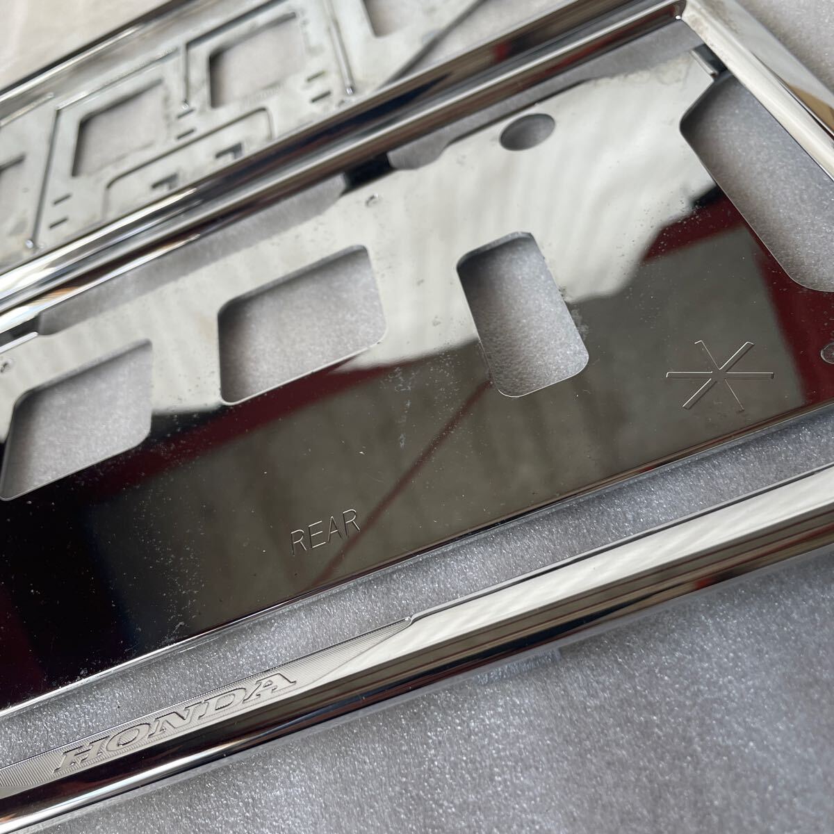 ホンダ純正 ナンバーフレーム メッキ フロント、リヤセット　中古品！_3