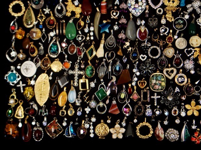 超大量!!ペンダントトップ・チャーム560点・1580g以上セット☆K18×4/10K/210/SV・純銀等刻印多数★天然石系・カラーストーン・七宝系等_4