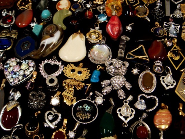超大量!!ペンダントトップ・チャーム560点・1580g以上セット☆K18×4/10K/210/SV・純銀等刻印多数★天然石系・カラーストーン・七宝系等_6