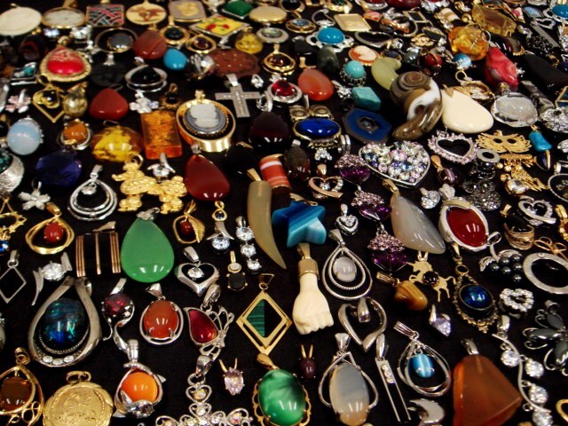 超大量!!ペンダントトップ・チャーム560点・1580g以上セット☆K18×4/10K/210/SV・純銀等刻印多数★天然石系・カラーストーン・七宝系等_8