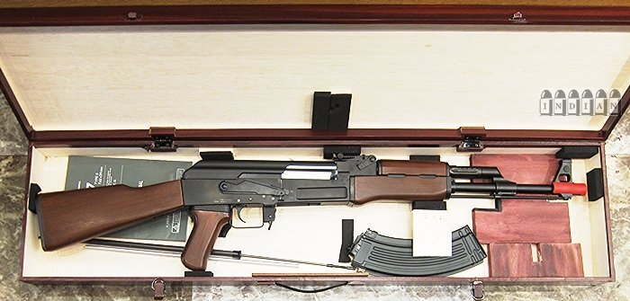 東京マルイ AK47 ケース付き ☆東京マルイ【次世代電動ガン AK47 ケース付】USED美品 福岡)美品