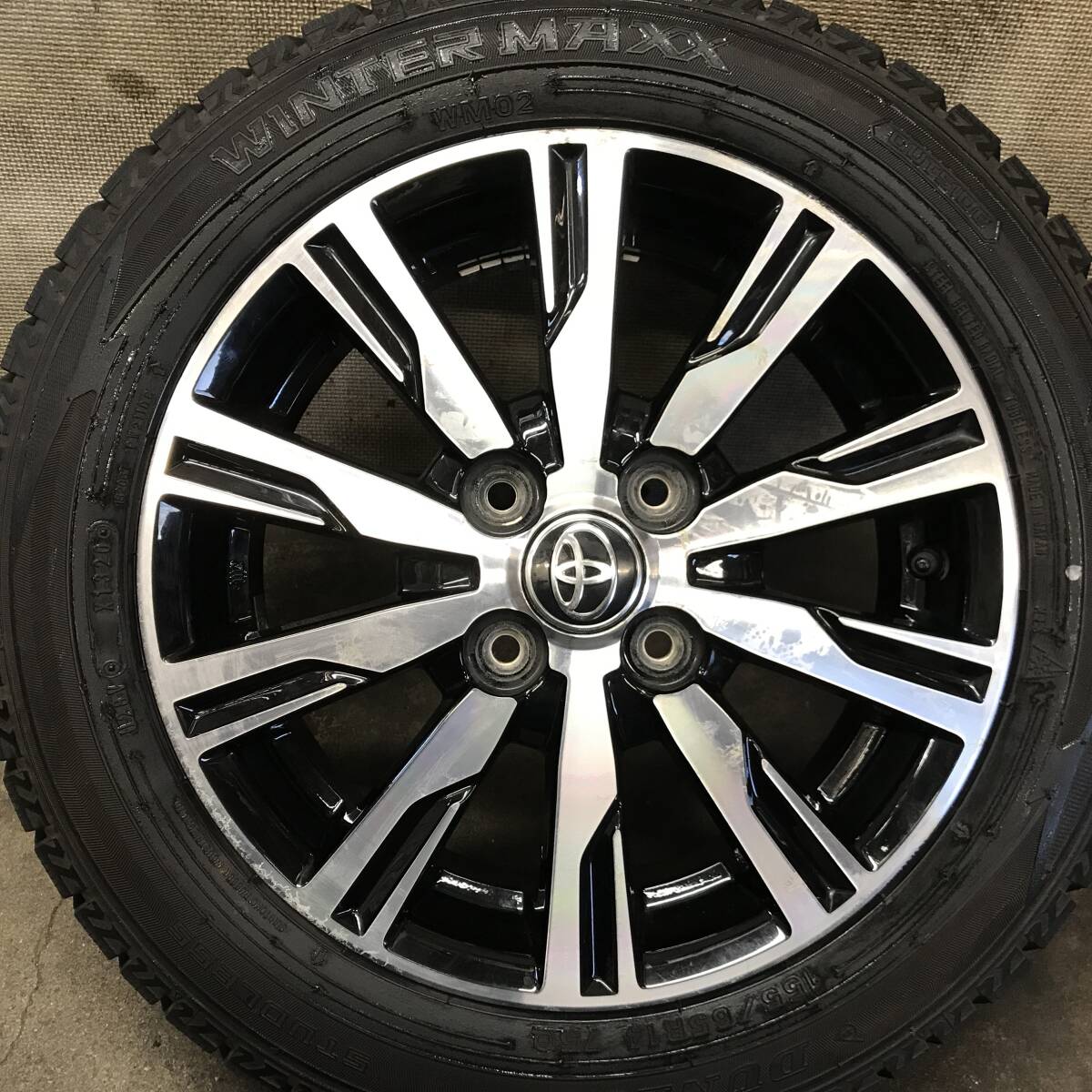 あ ピクシス メガ【155/65R14】バリ山20年製ダンロップ スタッドレス