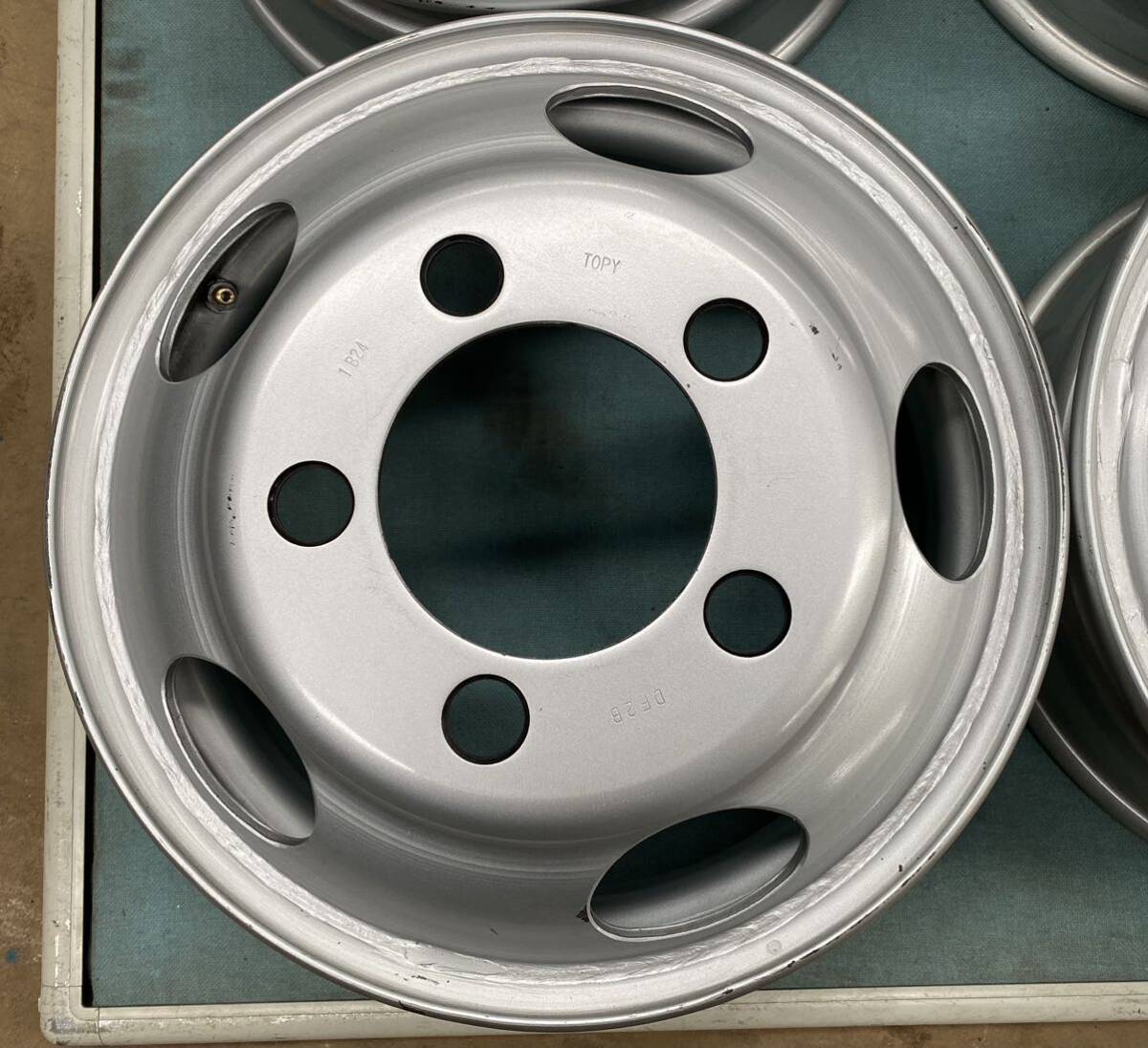 新車外し トヨタ コースター 日野 リエッセⅡ TOPY DF2B 17.5×6.00 120-9 5穴 スチールホイール 6本セット_3