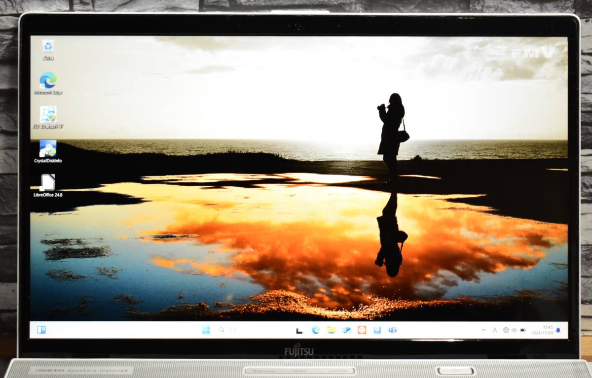 ★超速第8世代ハイエンドi7-8550U(4コア)メモリ16GB/新品 SSD512GB+HDD1TB★フルHD液晶/最新Windows11 24H2/Blu-ray/office/富士通 AH53/C2_6