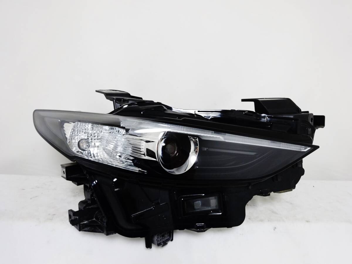 磨済 程度良好 ハイエース 200 LED 左 左側 ヘッドライト ヘッドランプ 後期 4型 5型 6型 26-137 ライト 81185-26832 打刻 83 ハイエース 200系 ヘッドライト (200系 4型) 対応