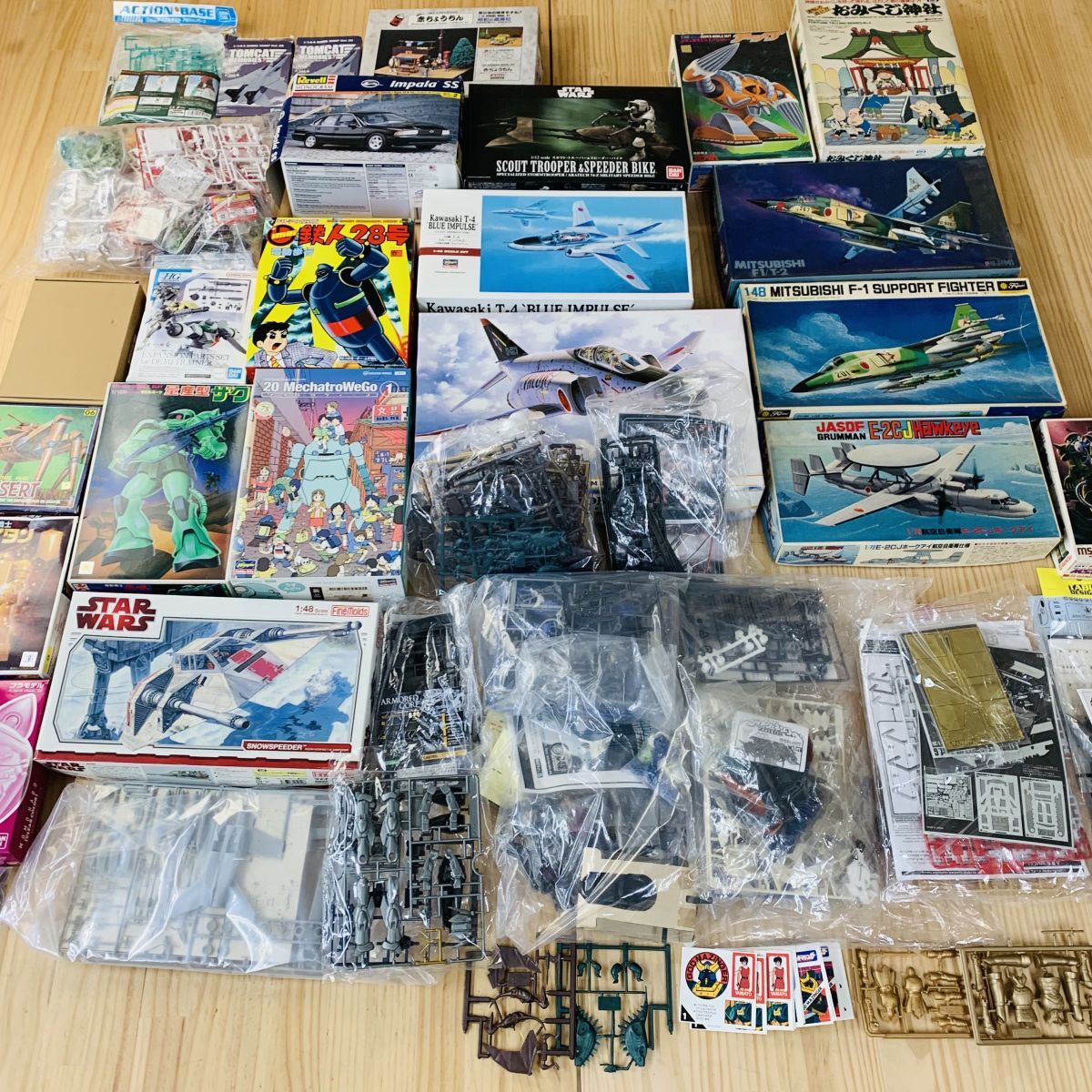 AAH41415 まとめ売り ジャンク品 プラモデル ガンプラ 車 戦闘機 等