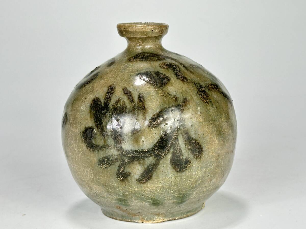D06S26 韓国美術 高麗青磁 唐草文丸壺 鉄絵花卉文徳利 李朝 朝鮮古美術