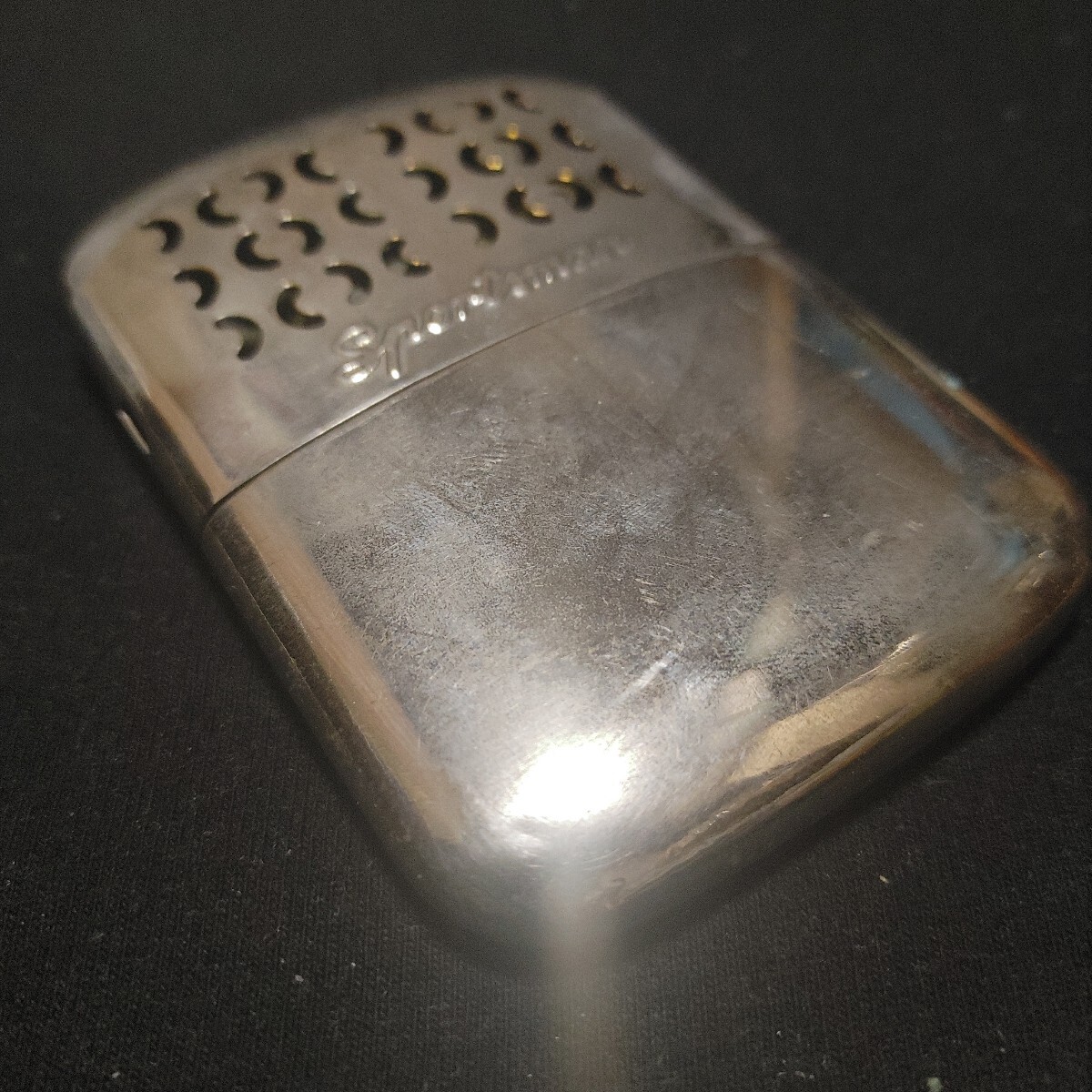 ハンディウォーマー　カイロ　ヒーター　暖房　器具　オイル　携帯　キャンプ　スポーツマン_2