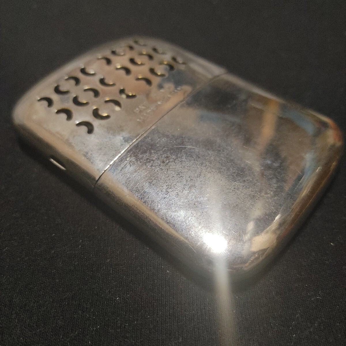 ハンディウォーマー　カイロ　ヒーター　暖房　器具　オイル　携帯　キャンプ　スポーツマン_3