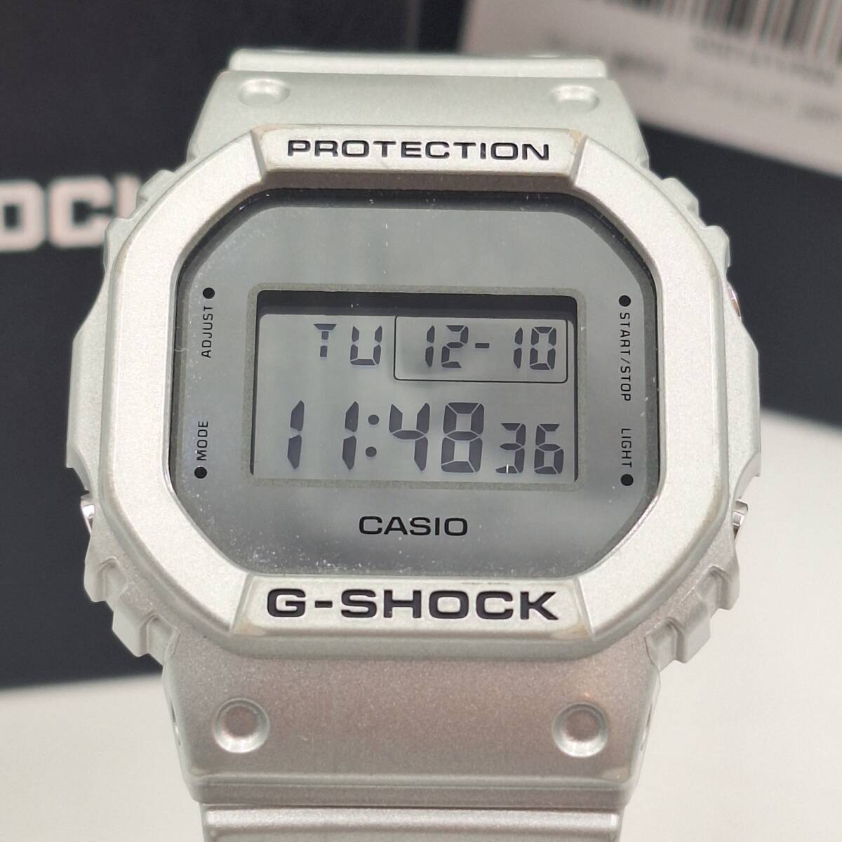 CASIO カシオ G-SHOCK DW-5600FF-8JF 3525 メタリック シルバー ミラー 