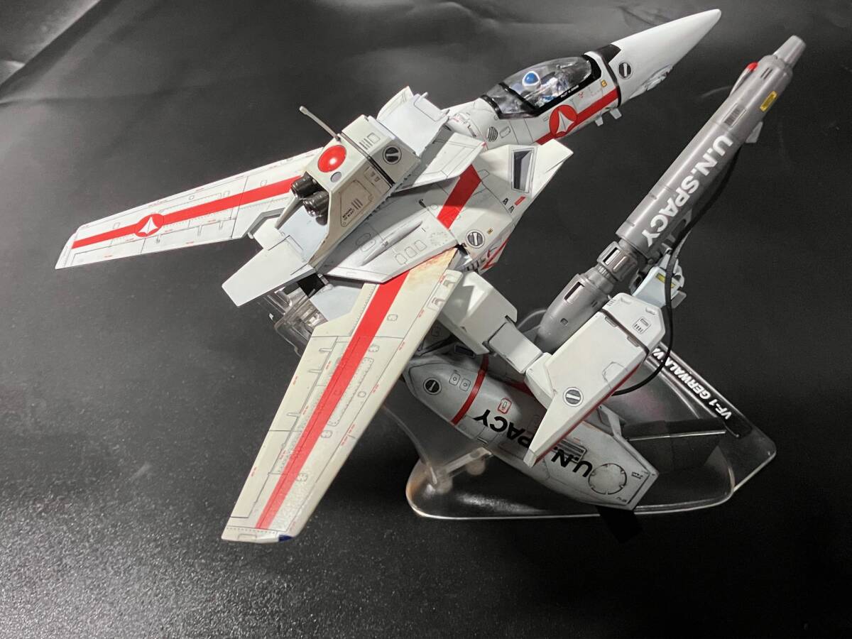 塗装済完成品 1/72 VF-1Jガウォーク バルキリー ハセガワ 超時空要塞