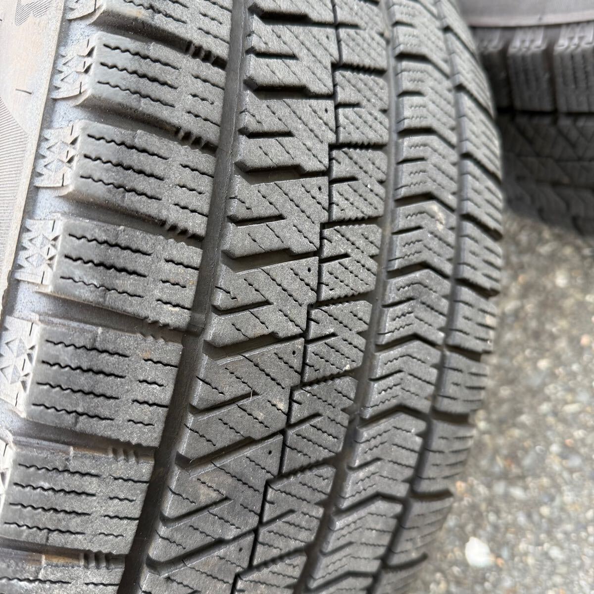 220系クラウンRS スタッドレス 純正タイヤホイールセット 18インチ ブリヂストンVRX_6