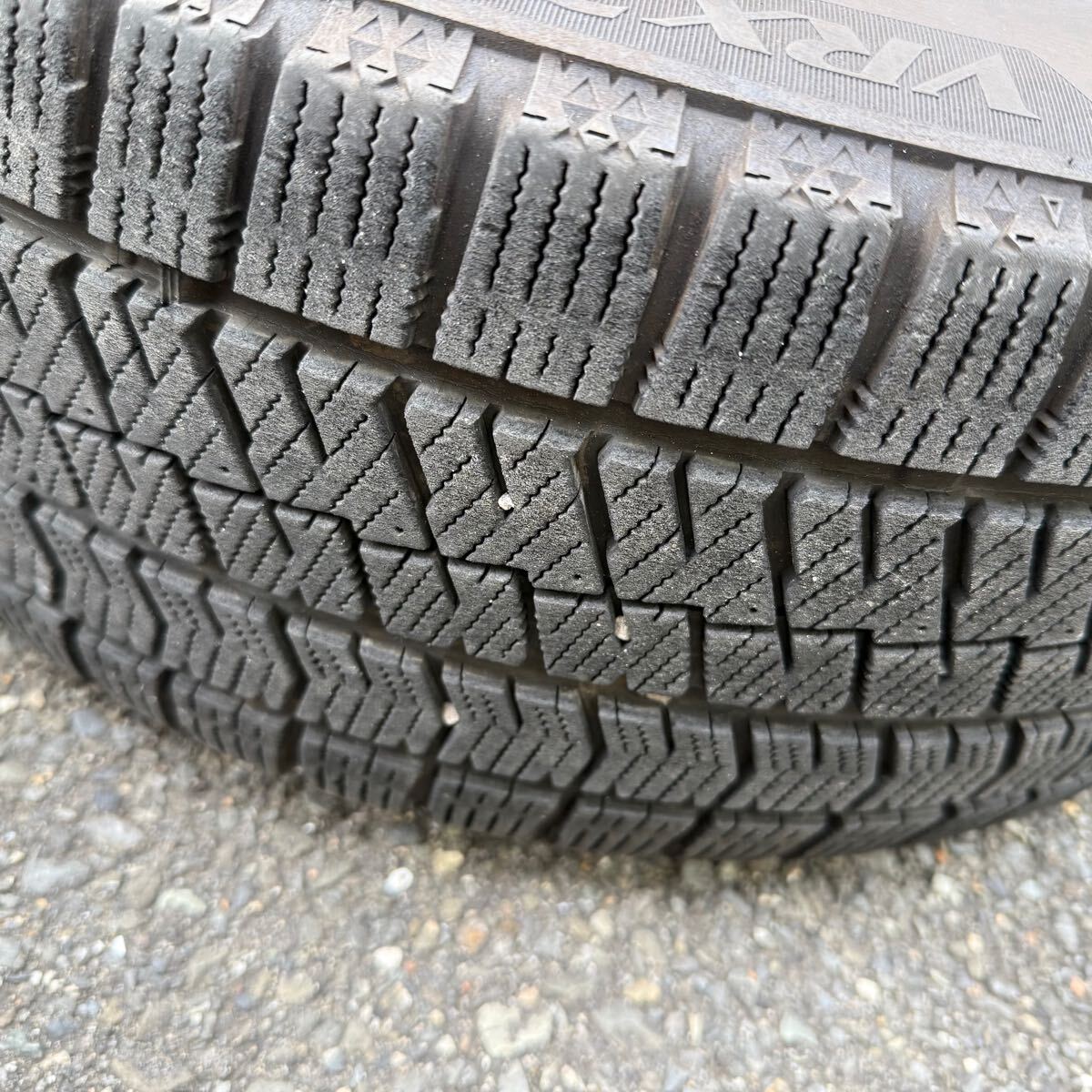 220系クラウンRS スタッドレス 純正タイヤホイールセット 18インチ ブリヂストンVRX_7