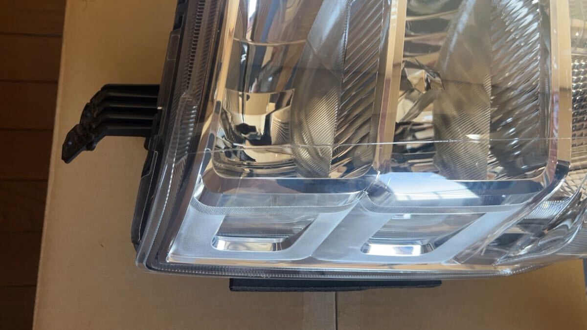 DA17W 右ヘッドライト_4