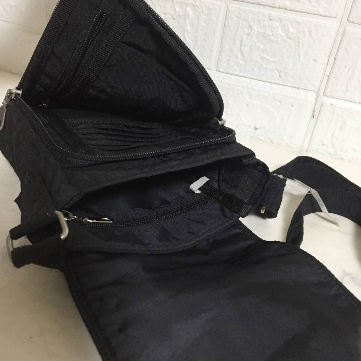 no28783 Columbia コロンビア アウトドア ナイロン 斜め掛けショルダー バッグ ポシェット_7