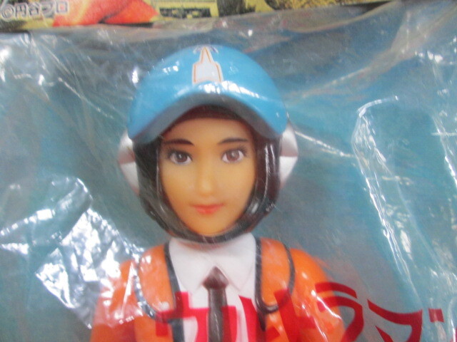 M1号 / フジアキコ隊員 サイン入り 未開封 / 科学特捜隊 桜井浩子