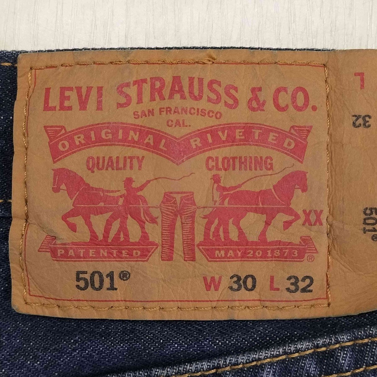 Levis(リーバイス) 501 ボタンフライ ストレート デニムパンツ メンズ 