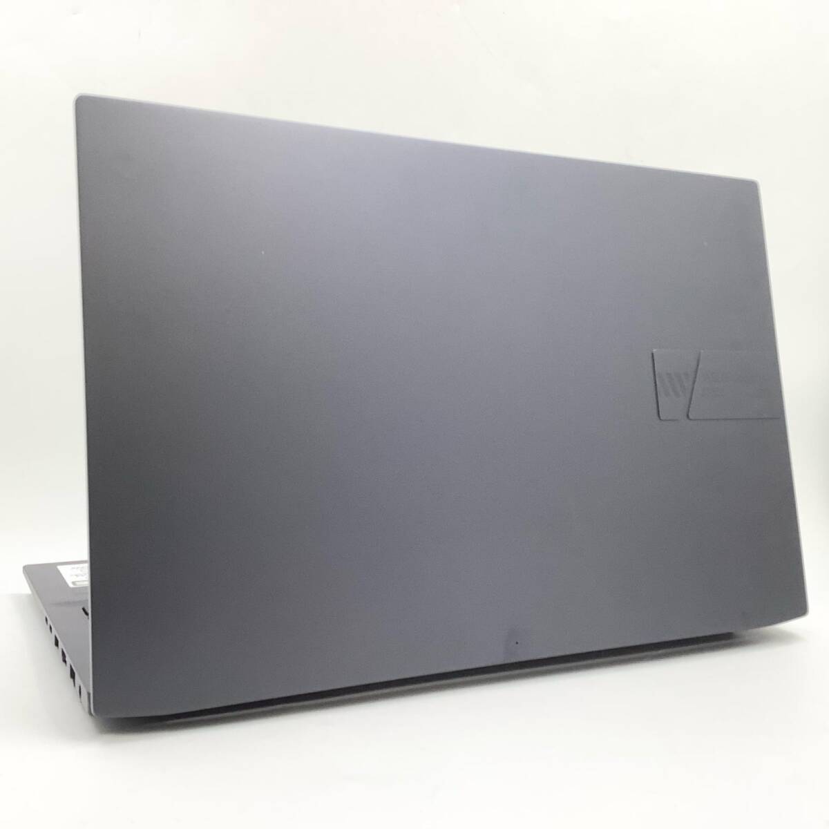 ASUS Vivobook Pro 0 OLED 15.6インチ Core i9-11900H ノートパソコン 
