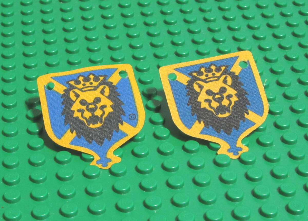 6M349-凸LEGO ライオンヘッド（ロイヤルナイツ）の掛旗 2枚セット　%x95px01_2