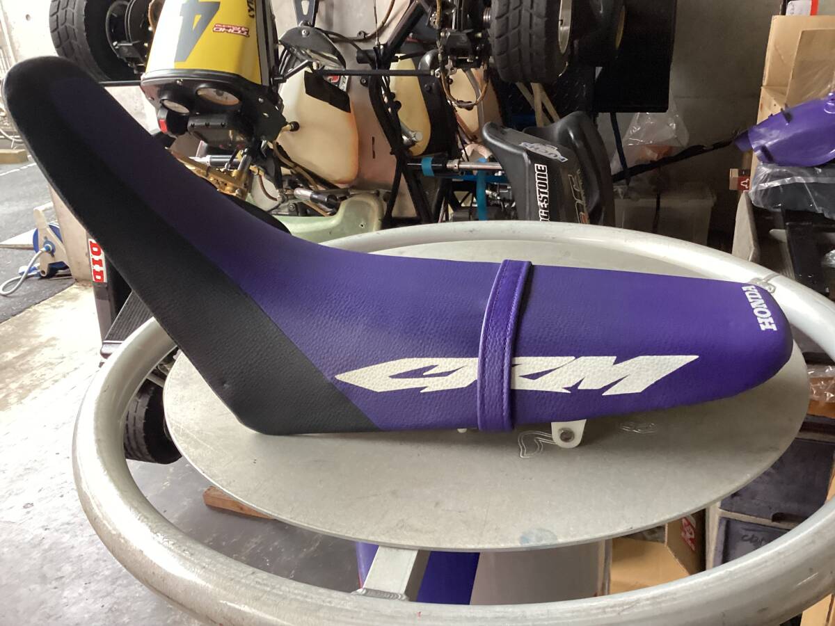 CRM250AR 純正 ホンダ CRM250R KAE バイク MD32 シートの通販 crm250