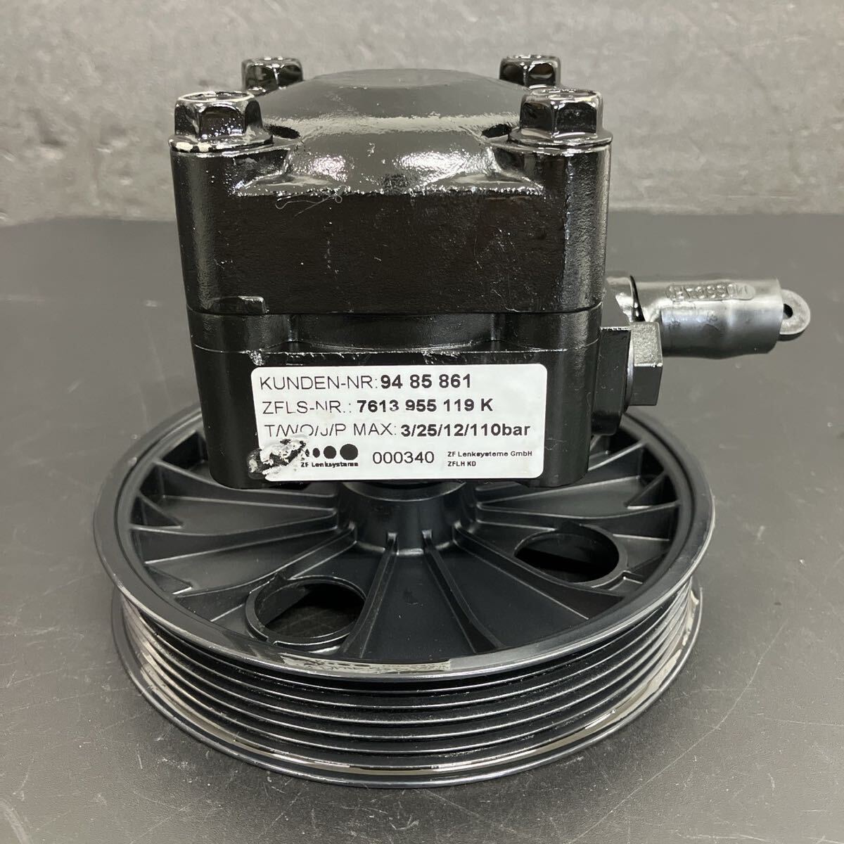 ゼットエフ パーツ C-2828 取り外し品 パワー ステアリング ポンプ 94