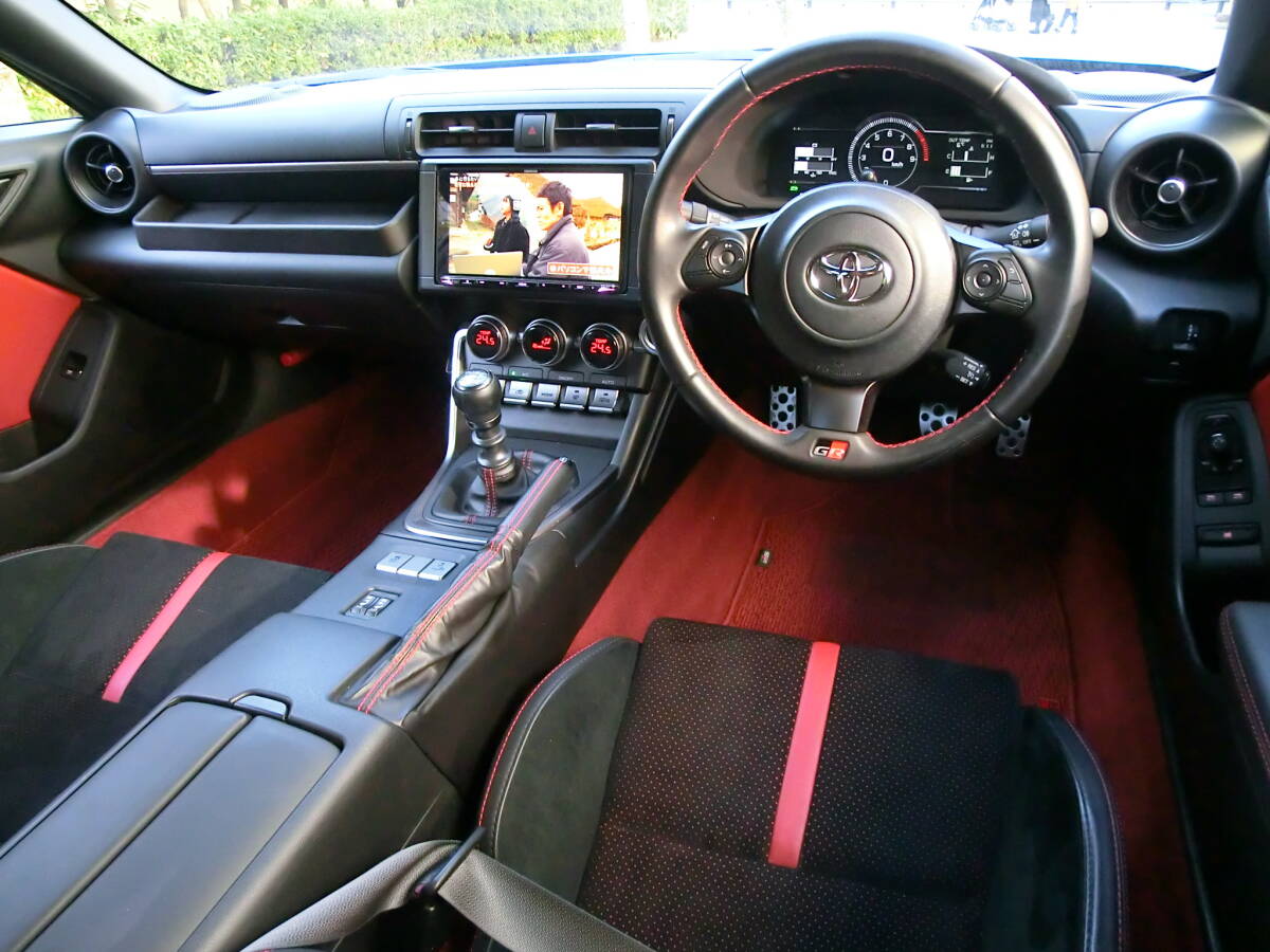 令和5年式登録!新同!「GR-86・RZ・2,4L・フル装備」売切!ブラックハーフレザースポーツシート・純正9インチ大型純正ナビ＆地デジフルセグTV_7