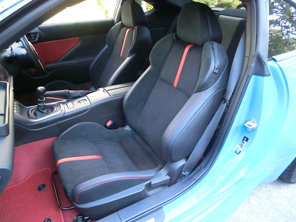 令和5年式登録!新同!「GR-86・RZ・2,4L・フル装備」売切!ブラックハーフレザースポーツシート・純正9インチ大型純正ナビ＆地デジフルセグTV_9