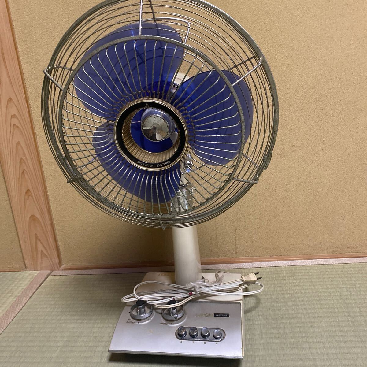 【三菱】扇風機灰皿【当時ものアンティーク】 三菱 扇風機レトロ 三菱 扇風機の美しい灰皿 アンティーク Yahoo