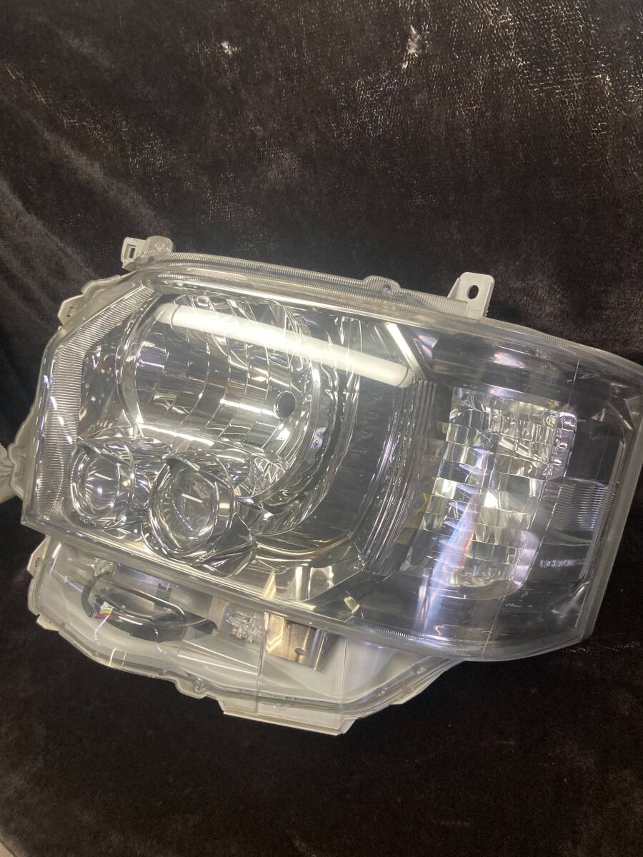 トヨタ LED ハイエース 200系 4型 5型 6型 純正 左 ヘッドライト LED