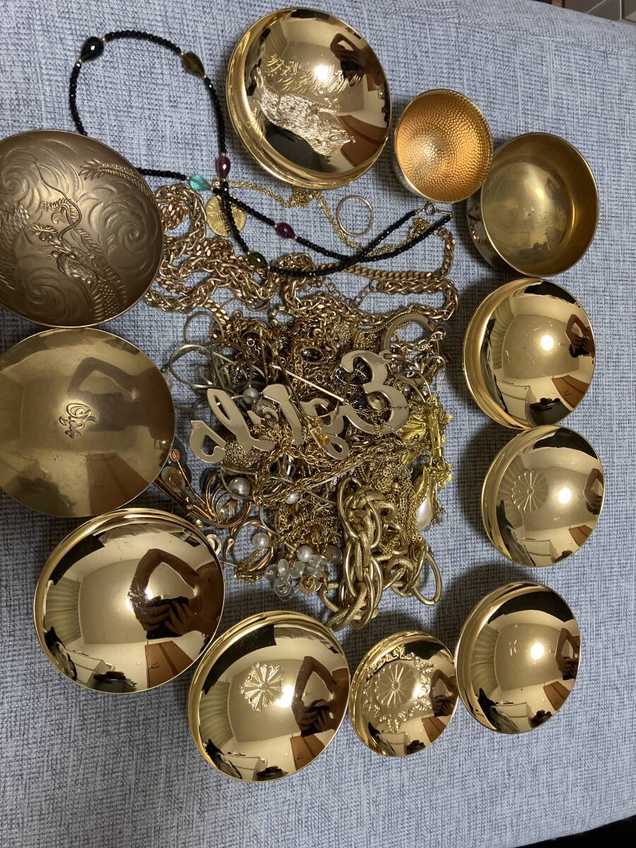 遺品整理 アクセサリー 金盃 ネックレス カフス タイピン まとめ