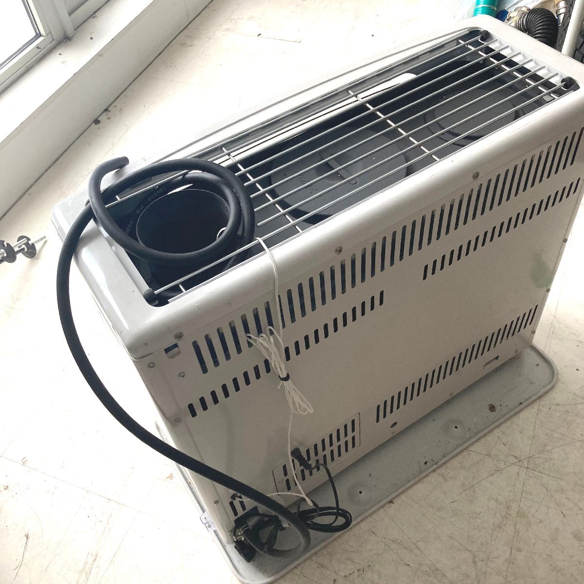 トヨトミ TOYOTOMI 石油ストーブ 20年製 HR-650K 取りに来ていただける