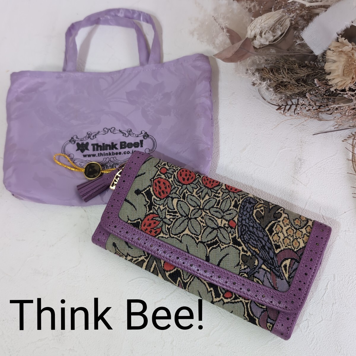未使用品 Think Bee! シンクビー 長財布 ジャガード織 イチゴ 鳥 