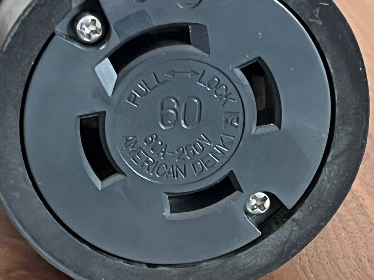 コードコネクタボディ　4P60A 250 V 防雨型　オス・メスのセット　アメリカン電機 250V | 60A (ゴムカバー コードコネクタボディ 防水コードコネクタボディ