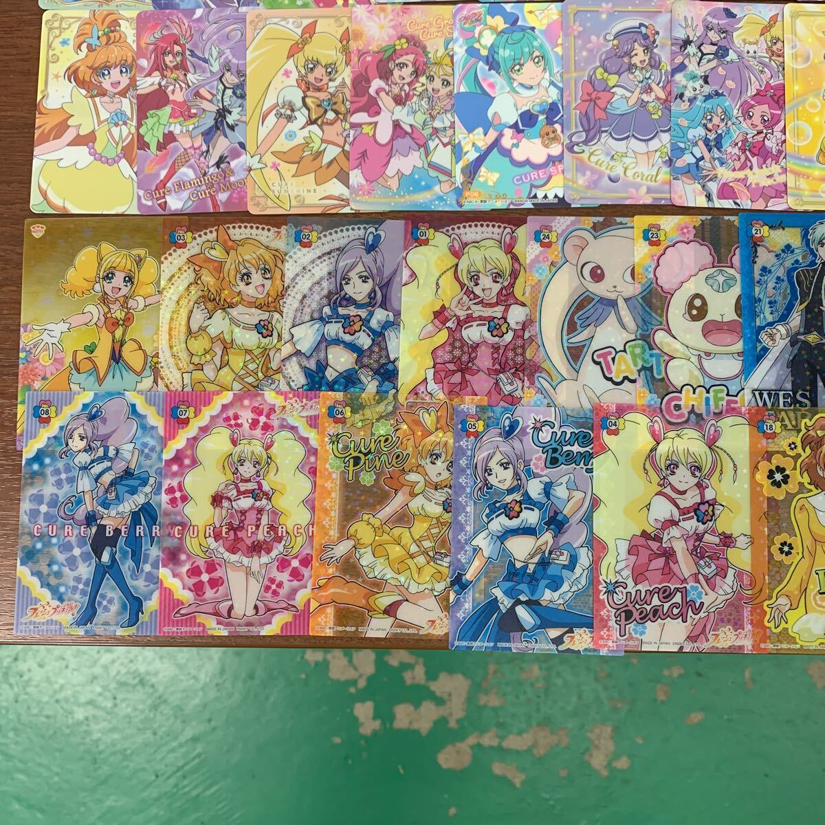 プリキュア カードグミ ウエハースカード 41枚｜Yahoo わんだふるぷりきゅあ！ | プリキュア シリーズ ウエハースカード カードグミ 色紙ART など 計120枚以上 グッズまとめ売り