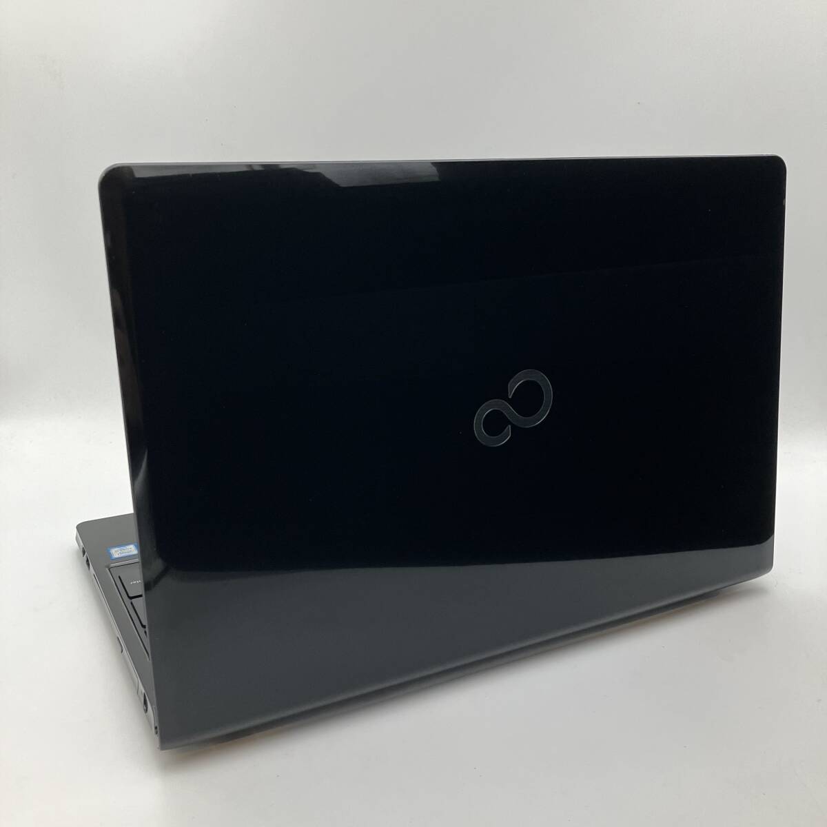 ハイエンドi7【メモリ20GB+爆速新品SSD】Core i7-6700HQ】Windows11 