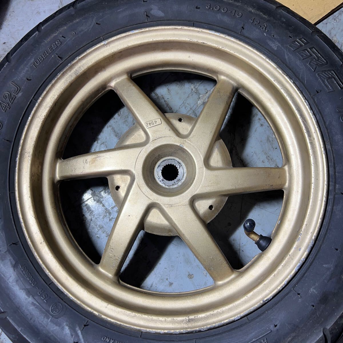 ライブディオ AF35ZX スマートディオZ4 純正 アルミホイール リア