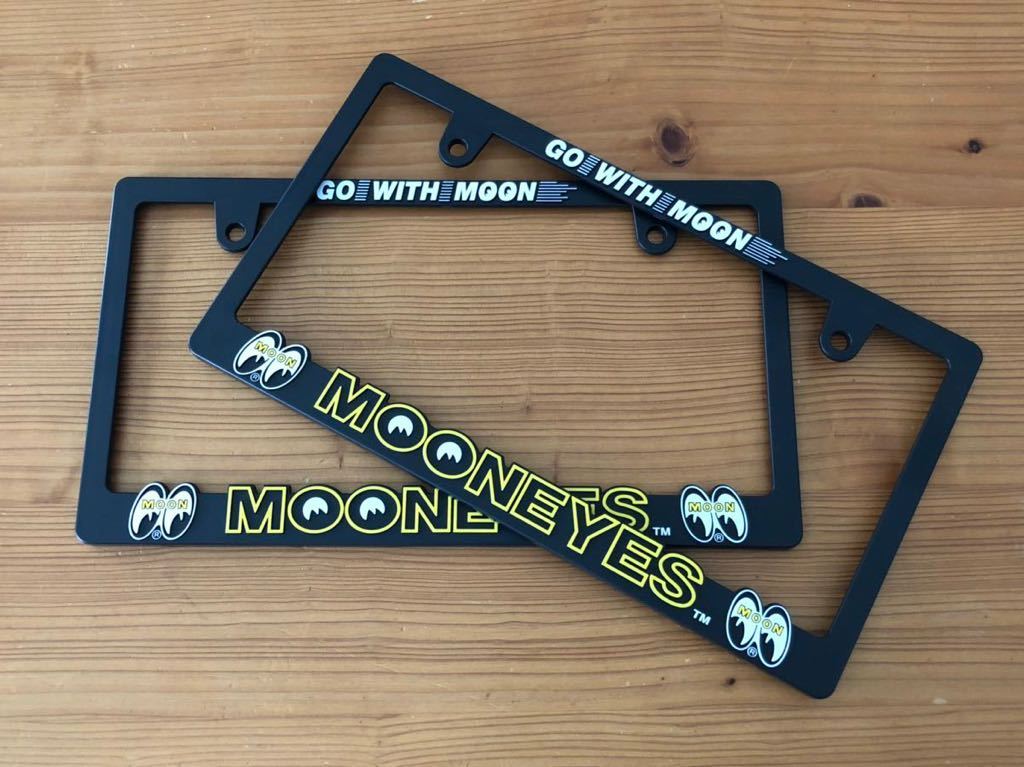 2枚組 送料込み 車検適合 MOONEYES 3D ロゴ ライセンスフレーム ムーンアイズ 車用 ナンバーフレーム 立体 黄色 イエロー MOONEYES 車検適合 ロゴ イエロー 黄色 2枚