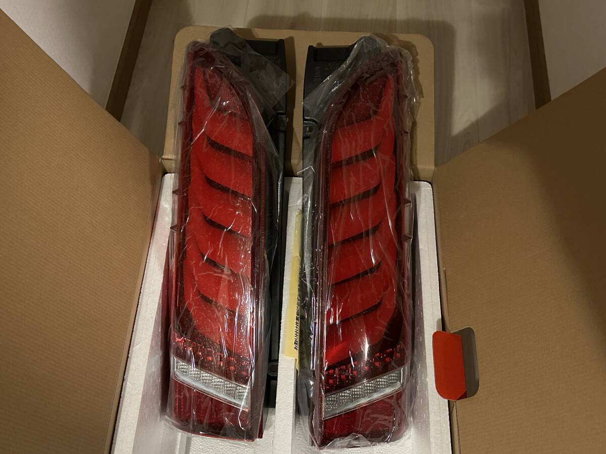 ヴァレンティ × レガンス コラボ LED テール ランプ ウルトラ シグマ 