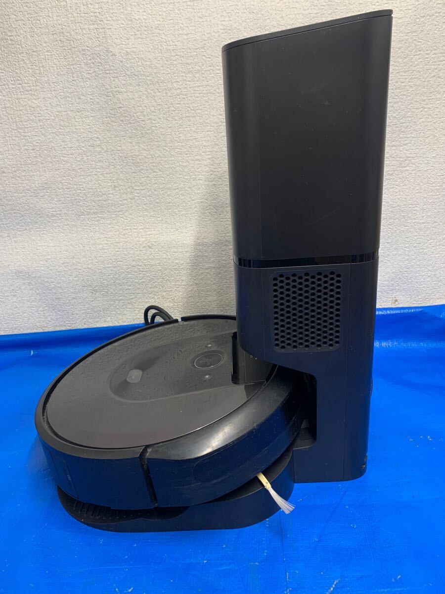 231.140. iRobot ロボット掃除機 ADE-N1 ルンバi7 RoombaI i7 通電確認
