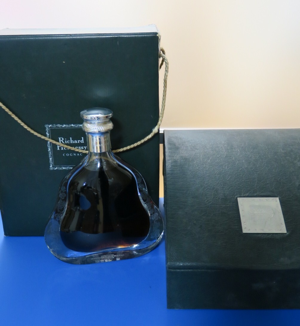 Richard Hennessy ヘネシー リシャール 700ml コニャック バカラ 未開