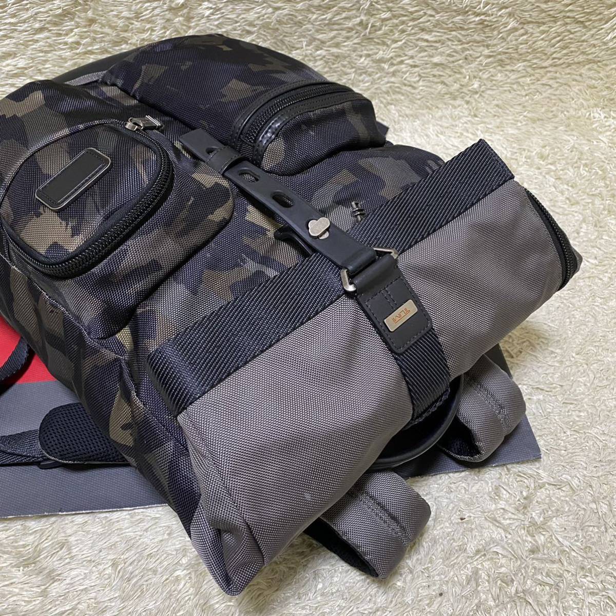美品✨トゥミ バックパック カモフラ柄 ALPHA BRAVO ロールトップ 美品✨トゥミ バックパック カモフラ柄 ALPHA BRAVO ロールトップ 美品