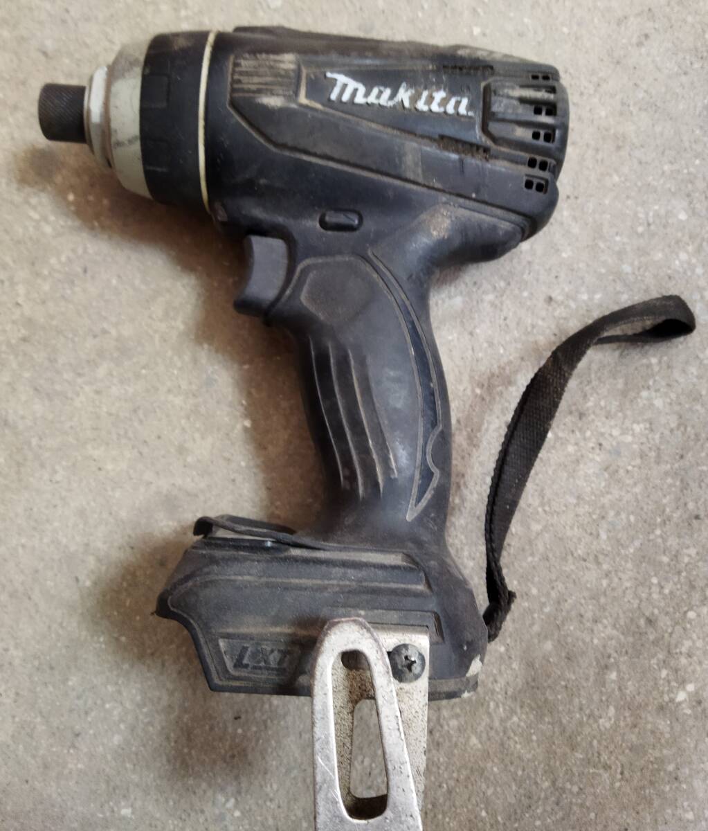 Makita　コードレスインパクトドライバー　_1
