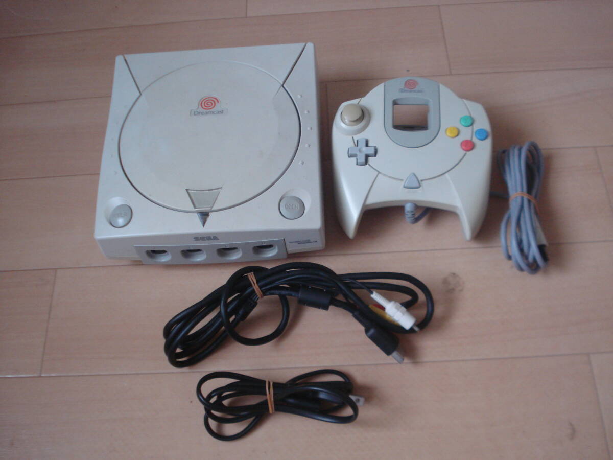 L★セガ ドリームキャスト 本体 HKT-3000 付属品有 通電可 ジャンク ★送料安！_1