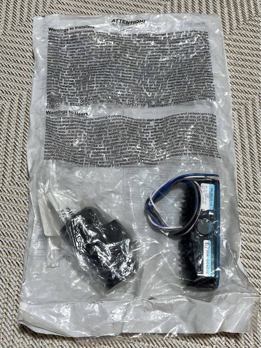 【2個セット】Whelen ion LED 青色 未使用品 フラッシュ 車 ライト サイレン アメリカ 警察 パトカー 緊急車両 ポリス LAPD LASD_4