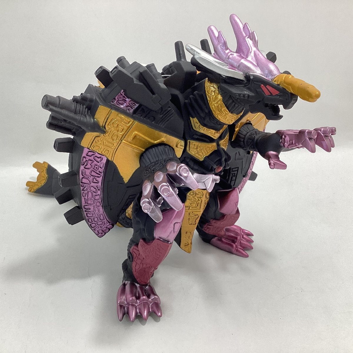 バンダイ ウルトラ怪獣DX ラストジャッジメンター ギルバリス(完全態