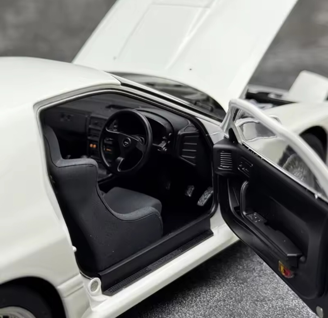 WHELART 1/18 マツダ サバンナ RX-7 FC3S 頭文字D 高橋涼介 オート